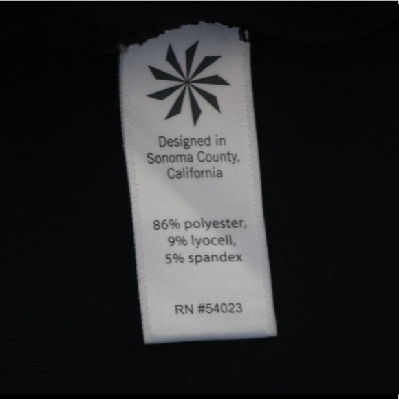 Athleta short sleeve high-low top size S - Picture 4 of 4